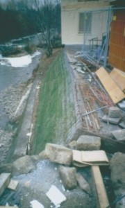 Mit OBEG bewehrte Steilböschung mit Brückenauflage (Freital in Sachsen) Bau der Steilböschung mit Brückenauflage (Freital in Sachsen)